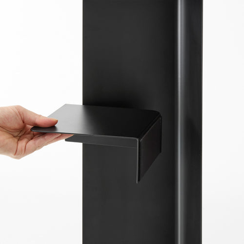 Yamazaki Tower Toiletrolhouder op wielen smal - Zwart - vtwonen shop