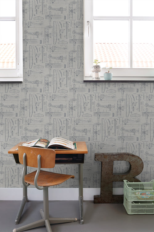 ESTAhome behang constructietekeningen van vliegtuigen taupe en grijsblauw - 53 cm x 10.05 m - 139960 - vtwonen shop