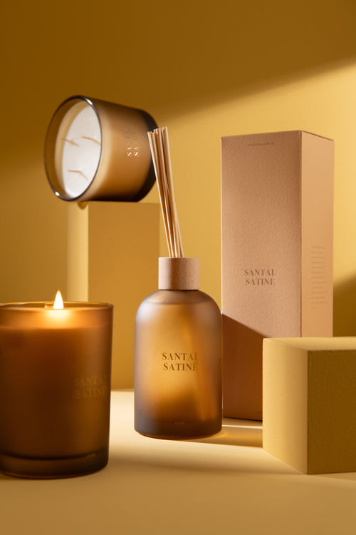 J-Line geurolie + stokjes Accords Essentiels - Santal Satiné - geel - 250 ml - vtwonen shop