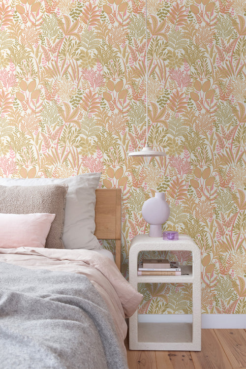 ESTAhome behang tropische bladeren en bloemen groen en roze - 50 x 900 cm - 131665