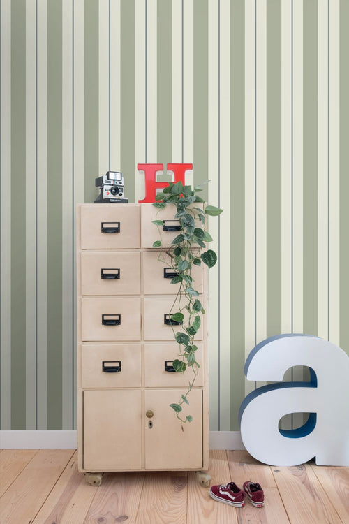ESTAhome behang strepen vergrijsd groen en blauw - 50 x 900 cm - 132153