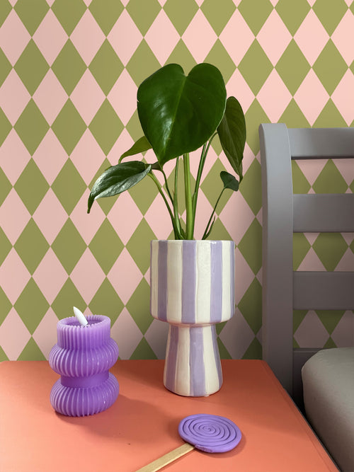 ESTAhome behang ruiten groen en roze - 50 x 900 cm - 131599 - vtwonen shop