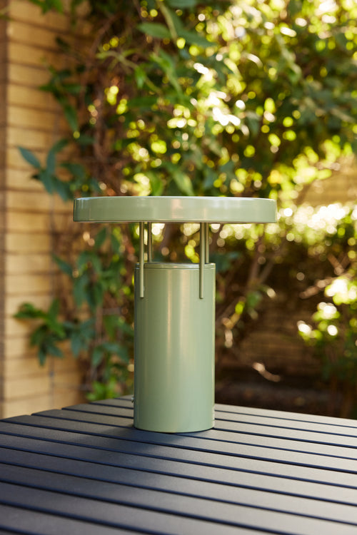 Hübsch draagbare lamp BringMe - staal - ø25xh28cm