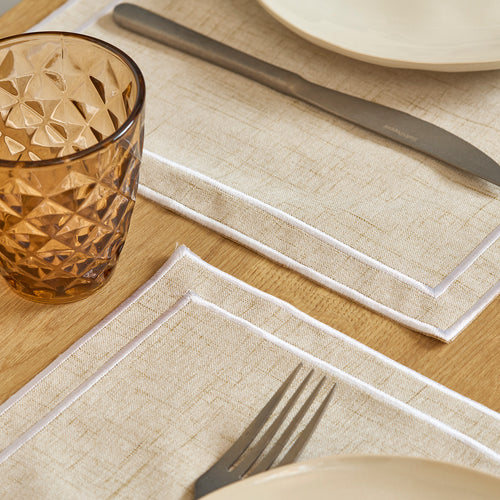 Salt & Pepper - Placemat 44x29cm beige met wit stiksel Tabletop - Set van 4