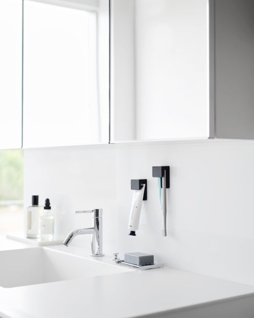 Yamazaki Zelfklevende Tandenborstelhouder (set van 2) -Tower - Zwart - vtwonen shop