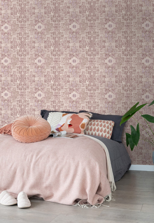 ESTAhome behang oosters kelim tapijt lichtpaars - 50 x 900 cm - 131363 - vtwonen shop