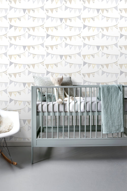 ESTAhome behang vlaggetjes lichtgrijs, beige en glanzend wit - 53 cm x 10.05 m - 128709