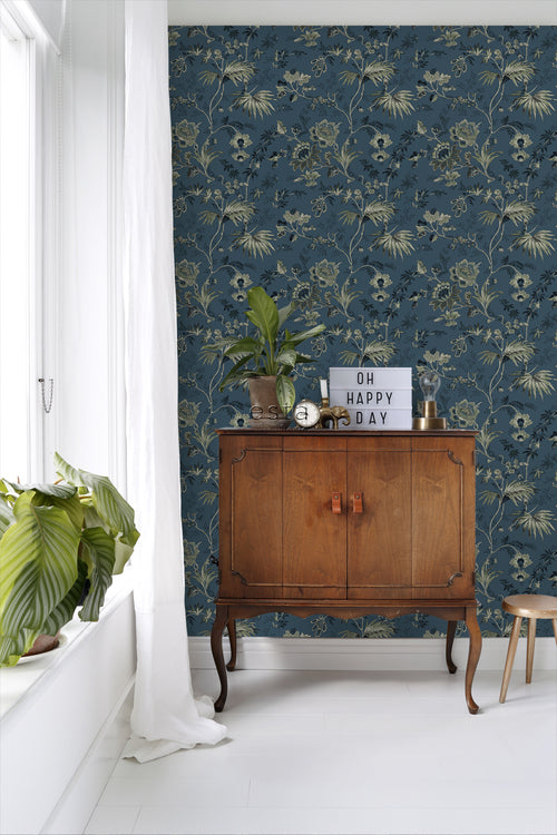 ESTAhome behang vintage bloemen donkerblauw en olijfgroen - 0,53 x 10,05 m - 139315 - vtwonen shop