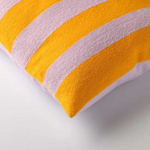 Dutch Decor sierkussen Cerise - 30x50 cm - vtwonen shop