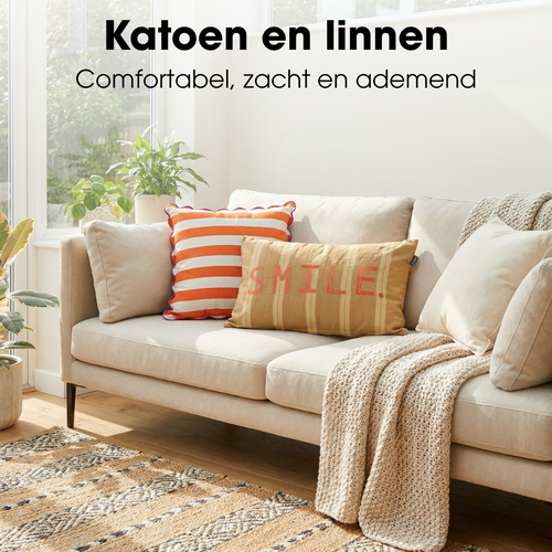 Mica Decorations Smile Sierkussen - Kussen met Kussenhoes - Woondecoratie Woonkamer - 55 x 35 x 10 cm - Katoen - Bruin, Oranje, Geel