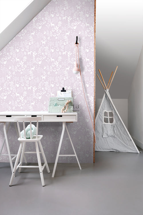 ESTAhome behang bos met bosdieren lila paars - 50 x 900 cm - 139523