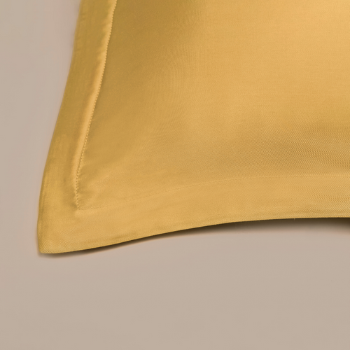 Coco & Cici - Bamboe Kussensloop 90 x 50 cm - Kussenhoes - Okergeel - 100% Eco Bamboe - Volant 2 cm - 1 stuk - vtwonen shop