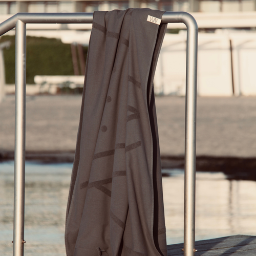 WAY strandlaken - 100 x 220 cm - Charcoal