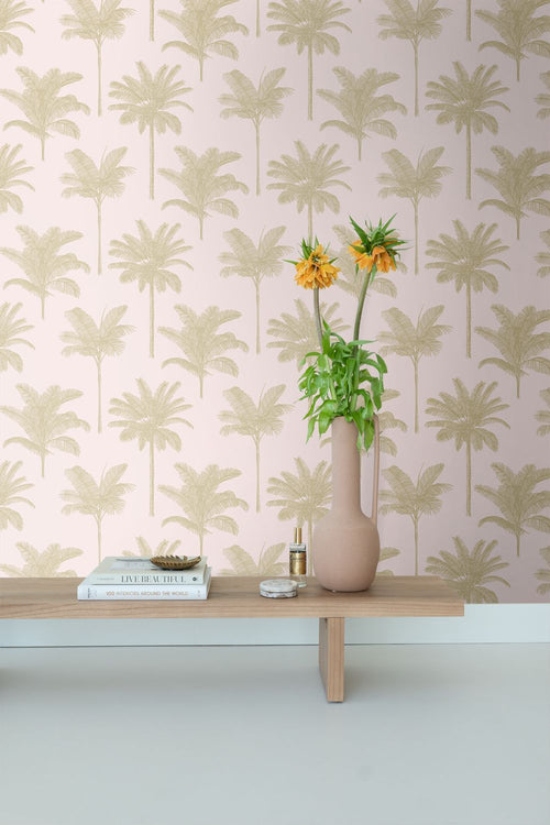 ESTAhome behang palmbomen zacht roze en goud - 53 cm x 10.05 m - 139164