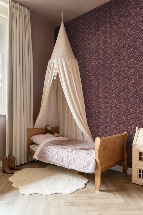 ESTAhome behang bloemetjes aubergine paars - 50 x 900 cm - 131636 - vtwonen shop