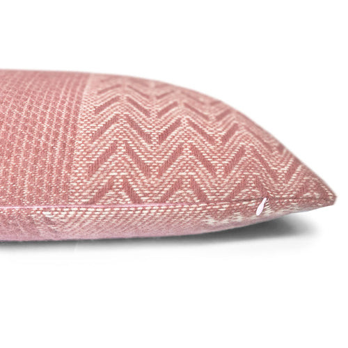 Malagoon kussen Uptown - roze - 35x60cm 100% wol