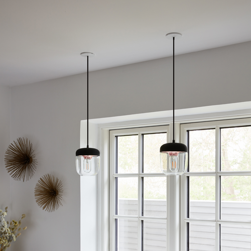 Umage Acorn hanglamp zwart met steel - met koordset zwart - Ø 14 cm - vtwonen shop