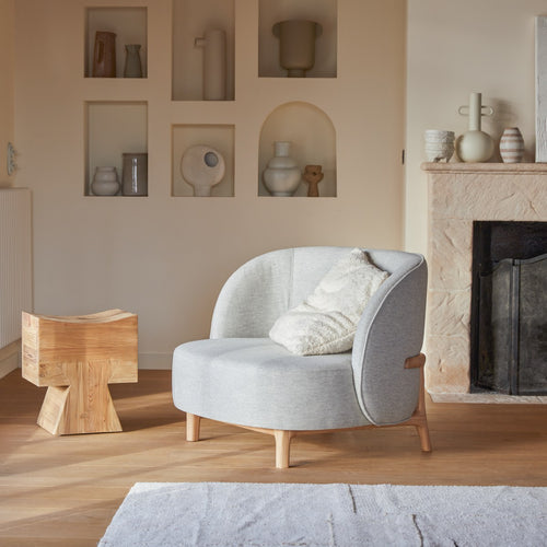 Tikamoon Fauteuil van massief eiken en grijze stof - Grijs - vtwonen shop