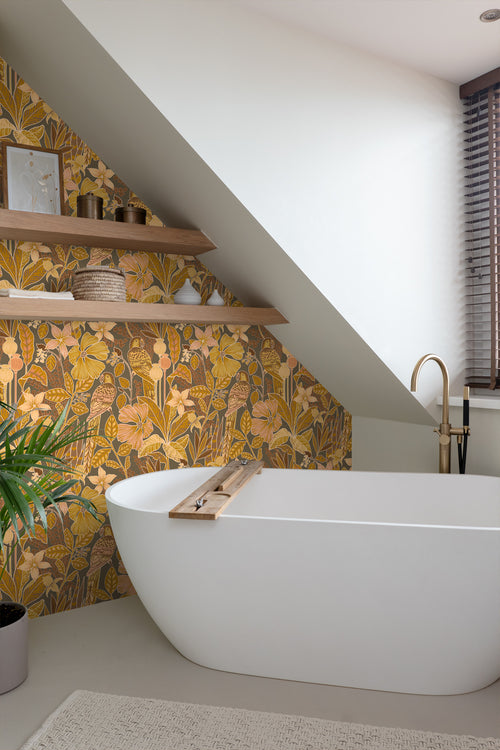 ESTAhome behang tropische bloemen en paradijsvogels terracotta bruin - 50 x 900 cm - 131159
