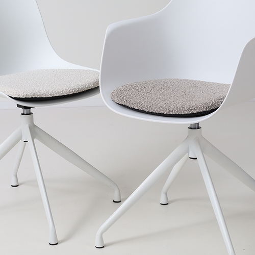 Nolon Fem Stoelkussen Bouclé Taupe - vtwonen shop