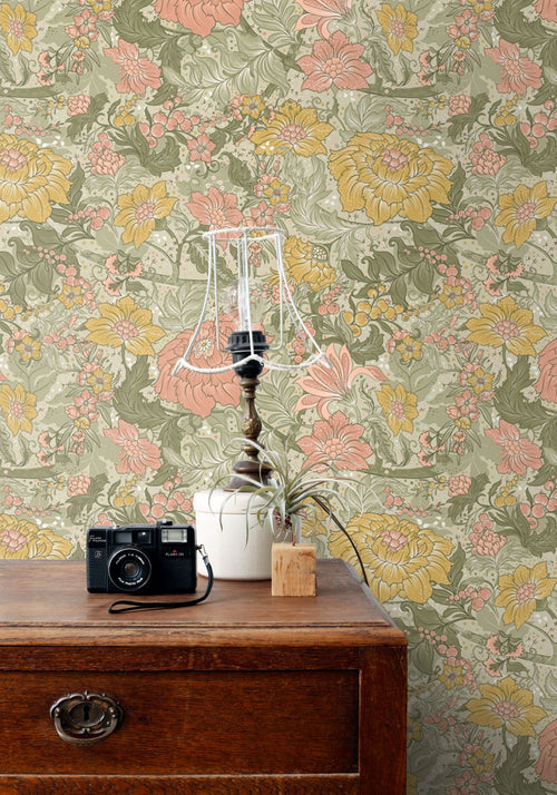 ESTAhome behang vintage bloemen vergrijsd groen, roze en okergeel - 50 x 900 cm - 131195
