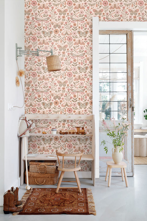 ESTAhome behang bloemen & vlinders beige, groen en oudroze - 50 x 900 cm - 131886