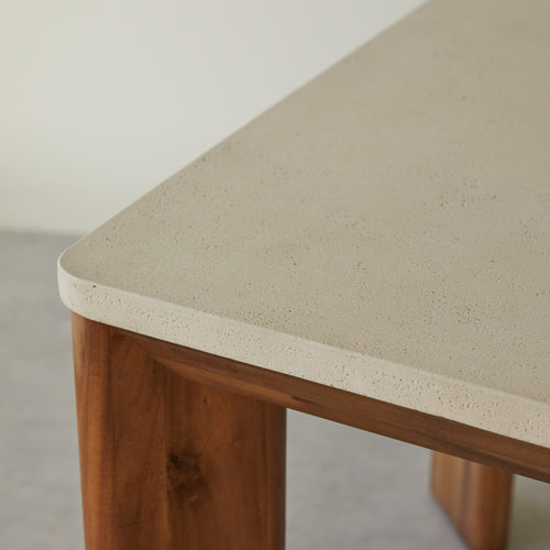 Tikamoon Rechthoekige tuintafel van massief acaciahout en ecru cement 6/8 pers. - Beige