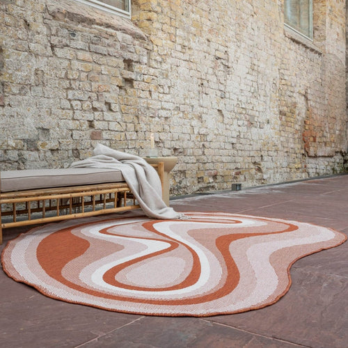 Interieur05 Organisch gevormd buitenkleed Loop Stone Roest - 240 x 340 cm - vtwonen shop