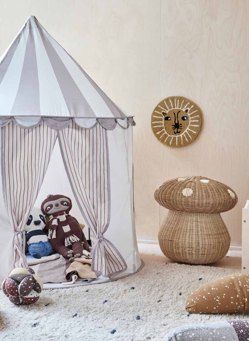 OYOY Muurmatten Lion - wol - vtwonen shop