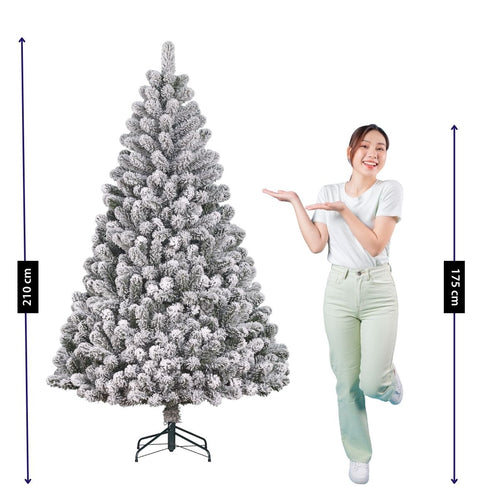 Black Box Trees Alderfen Kunstkerstboom met Sneeuw - Kerstboom H210 x Ø137 cm - Kunstboom met 771 Tips en Standaard - Frosted