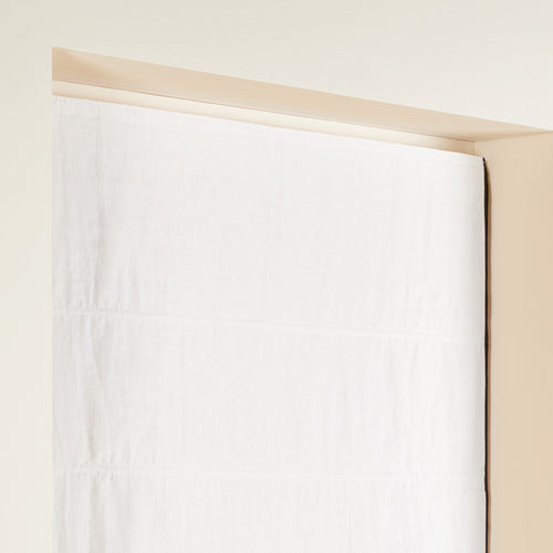 Madura Verduisteringsrolgordijn Carlina puur witte en zwarte hommel 120x220 cm