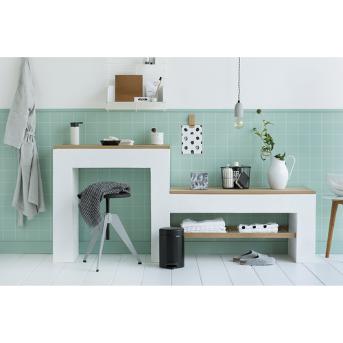 Brabantia NewIcon Pedaalemmer, 3 liter, kunststof binnenemmer - Matt Black