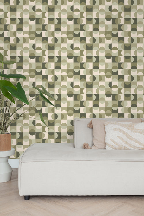 ESTAhome behang cirkels in Bauhaus stijl vergrijsd groen en beige - 50 x 900 cm - 130940 - vtwonen shop