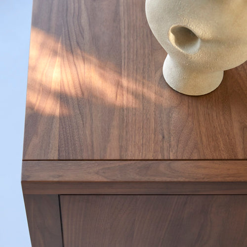 Tikamoon Massief notenhouten dressoir 145 cm - Bruin - vtwonen shop