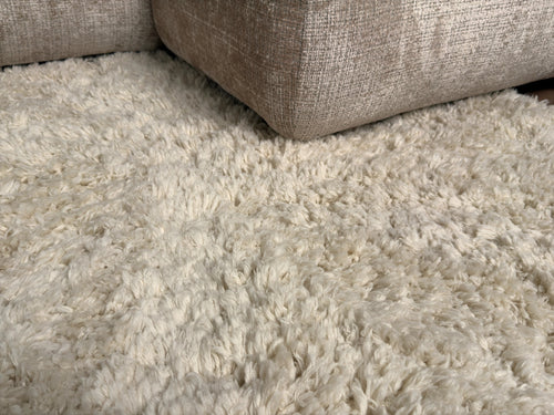 Interieur05 vloerkleed Pilo - hoogpolig - ivoorwit - 160 x 230 cm - vtwonen shop