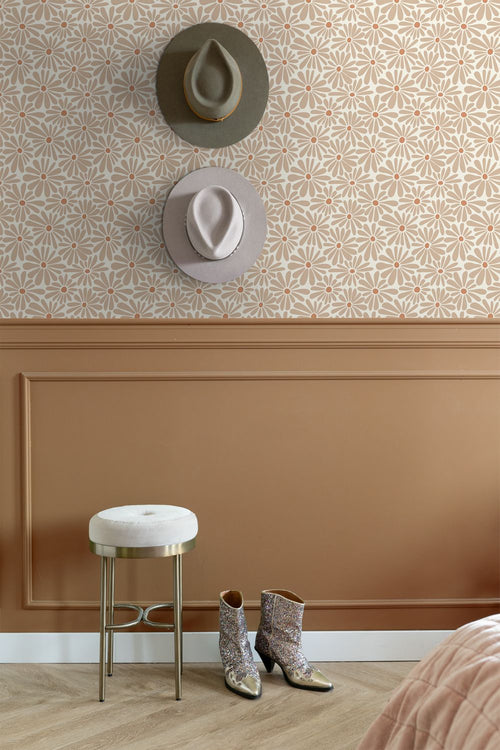 ESTAhome behang madeliefjes warm beige - 53 cm x 10.05 m - 131148