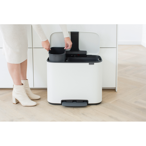 Brabantia Bo Pedaalemmer, met 2 binnenemmers, 11 + 23 liter - White