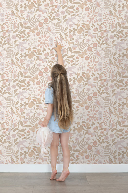 ESTAhome behang bloemen en vogels wit, beige en zacht roze - 53 cm x 10.05 m - 139866 - vtwonen shop