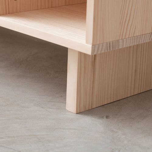 Naan Furniture Dressoir Benissa - Natuurlijk ongelakt grenen - 170 cm - 2 deuren - vtwonen shop