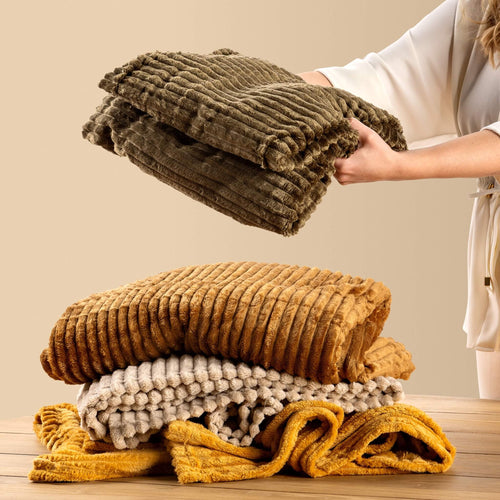MARTHY - Plaid 140x180 cm - zacht ribfluweel - Pumice Stone - Beige