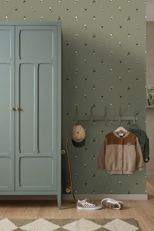 ESTAhome behang voetbalspelers olijfgroen - 50 x 900 cm - 131277