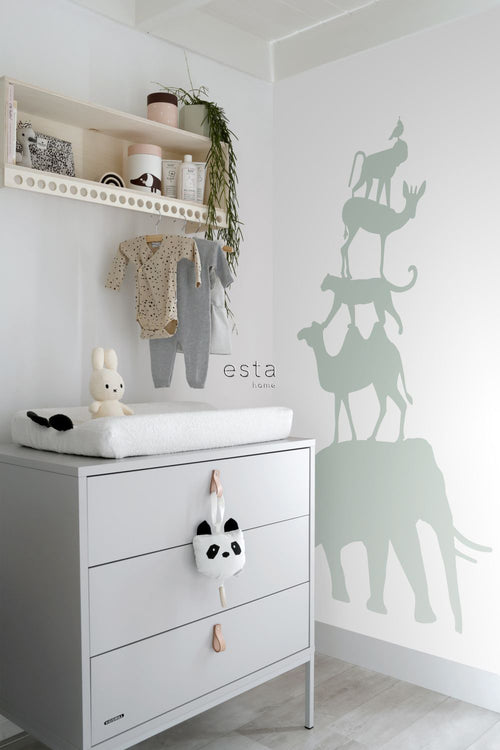 ESTAhome fotobehang gestapelde dieren mintgroen - 150 x 279 cm - 158921 - vtwonen shop
