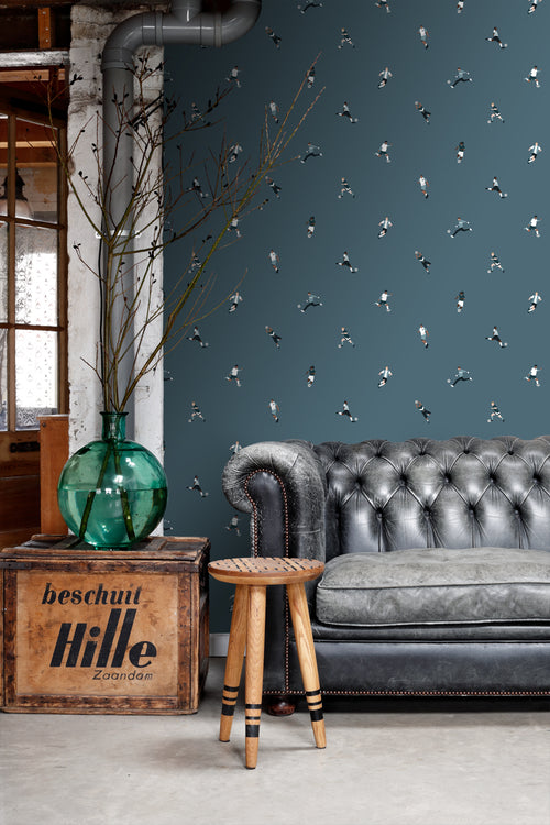 ESTAhome behang voetbalspelers donkerblauw - 50 x 900 cm - 131278 - vtwonen shop
