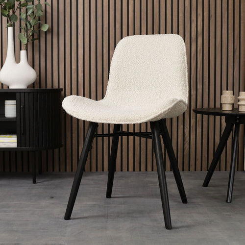 Nolon Nena-Fé Eetkamerstoel Bouclé Beige - Zwarte Houten Poten