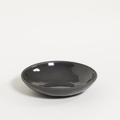 The Table Atelier Pastabord Ø 22,5 cm Black Olive - vtwonen shop