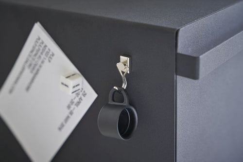 Yamazaki Broodtrommel - Tower - Zwart