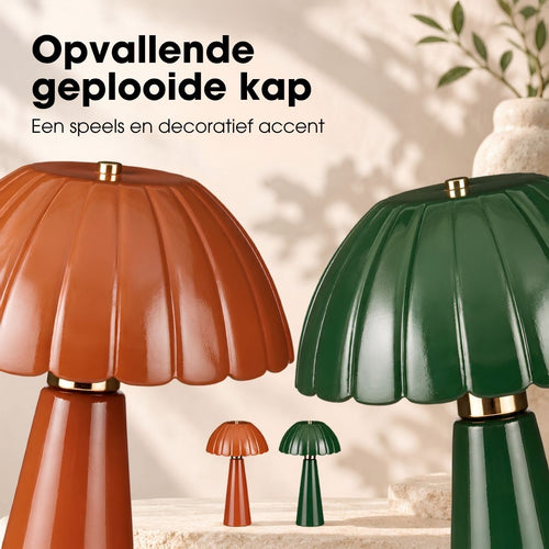Mica Decorations Naomi Tafellamp - Ronde Tafellamp Donkergroen Keramiek met Geplooide Lampenkap - Geschikt voor E27 Lichtbron tot 60W - Afmeting H40,5