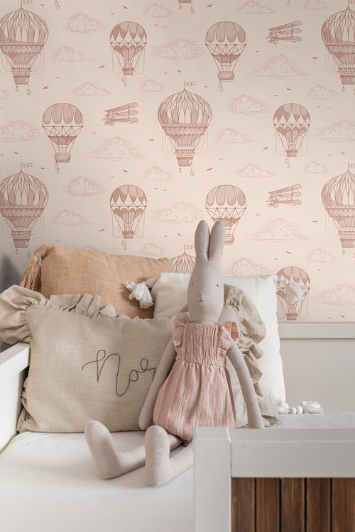 ESTAhome behang luchtballonnen terracotta roze - 50 x 900 cm - 139717 - vtwonen shop