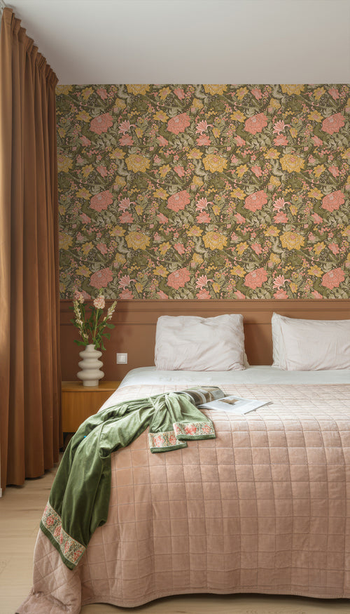 ESTAhome behang vintage bloemen vergrijsd olijfgroen, roze en okergeel - 50 x 900 cm - 131197