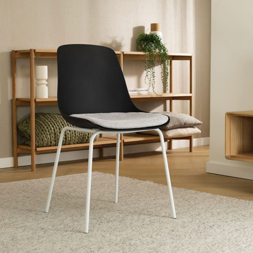 Nolon Nora-Liv Eetkamerstoel Zwart - Lichtgrijs Kussen - Witte Poten - vtwonen shop